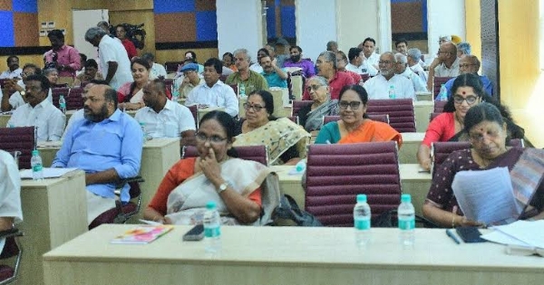 സിപിഐഎം കേന്ദ്ര കമ്മിറ്റിയില്‍ കേരള ഘടകത്തിന് രൂക്ഷ വിമര്‍ശനം; തോൽവിക്ക് കാരണം അമിത ആത്മവിശ്വാസമെന്ന് വിലയിരുത്തൽ