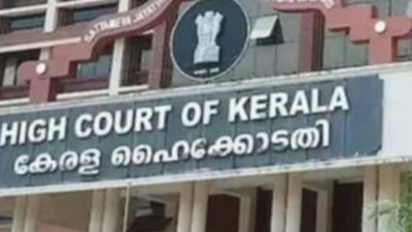 ശബരിമല സ്വർണക്കൊള്ള: അയ്യന്റെ സ്വർണം മോഷ്ടിക്കപ്പെട്ടുവെന്ന് വി.എസ്.എസ്.സി റിപ്പോർട്ട്; ഹൈക്കോടതിയിൽ റിപ്പോർട്ട് സമർപ്പിച്ചു