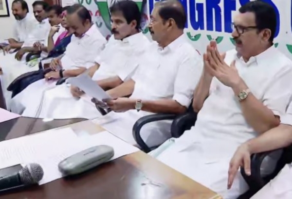 നിയമസഭാ തെരഞ്ഞെടുപ്പിൽ നിലവിലെ എംപിമാർക്ക് സീറ്റ് കൊടുക്കേണ്ടെന്ന് കോൺഗ്രസിൽ വികാരം