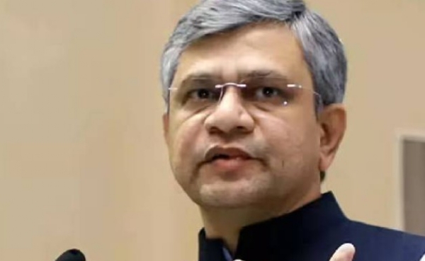 മെയ്ഡ് ഇൻ ഇന്ത്യ’; ഇന്ത്യക്ക് സ്വന്തം സ്മാർട്ട്ഫോൺ ബ്രാൻഡ് ഉടൻ; പ്രഖ്യാപനവുമായി കേന്ദ്രമന്ത്രി മെയ്ഡ് ഇൻ ഇന്ത്യ’; ഇന്ത്യക്ക് സ്വന്തം സ്മാർട്ട്ഫോൺ ബ്രാൻഡ് ഉടൻ; പ്രഖ്യാപനവുമായി കേന്ദ്രമന്ത്രി