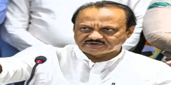 അടിയന്തര ലാന്‍ഡിങ്ങിനിടെ നിയന്ത്രണം വിട്ട് തകര്‍ന്നു; വിമാനം പൂര്‍ണമായും കത്തിയെരിഞ്ഞു