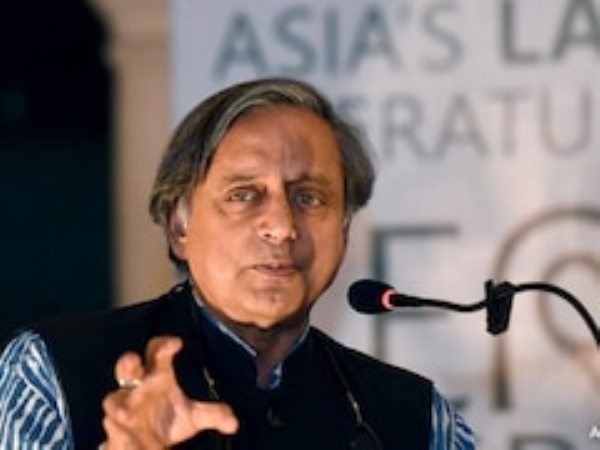 ബെംഗളൂരുവിലെ ഒഴിപ്പിക്കൽ നടപടി: കർണാടക സർക്കാരിനെ പ്രതിരോധിച്ച് ശശി തരൂർ; നടപടി നിയമപരമെന്ന് വിശദീകരണം