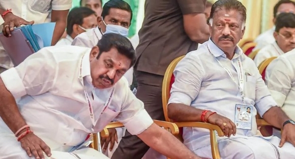 തമിഴ്നാട് തിരഞ്ഞെടുപ്പ് 2026: എഐഎഡിഎംകെയിലെ ഒപിഎസ്-ഇപിഎസ് ലയന നീക്കം പാർട്ടിയുടെ ആഭ്യന്തര വിഷയം; അകലം പാലിച്ച് ബിജെപി