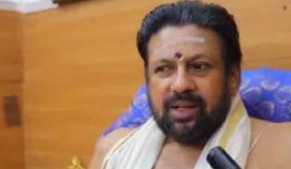 കേസിൽ പതിനൊന്നാം പ്രതി; ശബരിമല തന്ത്രി കണ്ഠരര് രാജീവരരു അറസ്റ്റിൽ കേസിൽ പതിനൊന്നാം പ്രതി; ശബരിമല തന്ത്രി കണ്ഠരര് രാജീവരരു അറസ്റ്റിൽ