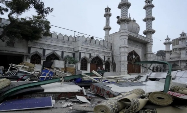 ഡൽഹി തുർക്ക്മാൻ ഗേറ്റ് അക്രമം: 12 പേർ അറസ്റ്റിൽ, വെള്ളിയാഴ്ച പ്രാർത്ഥനയ്ക്ക് മുന്നോടിയായി സുരക്ഷ ശക്തമാക്കി പോലീസ് ഡൽഹി തുർക്ക്മാൻ ഗേറ്റ് അക്രമം: 12 പേർ അറസ്റ്റിൽ, വെള്ളിയാഴ്ച പ്രാർത്ഥനയ്ക്ക് മുന്നോടിയായി സുരക്ഷ ശക്തമാക്കി പോലീസ്