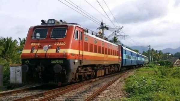 റെയിൽവേ ജീവനക്കാർക്ക് ദീപാവലി സമ്മാനം: 2,009 കോടി രൂപയുടെ ഉൽപ്പാദനക്ഷമതാ ബോണസിന് കേന്ദ്ര മന്ത്രിസഭയുടെ അംഗീകാരം
