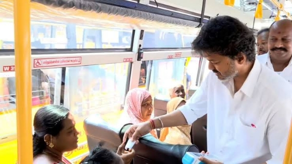 തമിഴ്നാട്ടിൽ സ്ത്രീകൾക്കുള്ള സൗജന്യ ബസ് യാത്ര വിപുലീകരിച്ചു; ‘വെട്രി പയണം’ പദ്ധതിയിലൂടെ പ്രതിദിനം 84 ലക്ഷത്തിലധികം പേർക്ക് പ്രയോജനം, ഉദ്ഘാടനം ചെയ്ത് മുഖ്യമന്ത്രി വിജയ്