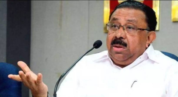 **അടൂർ പ്രകാശിന്റെ പരസ്യപ്രതികരണത്തിൽ അതൃപ്തി വ്യക്തമാക്കി എം.എം. ഹസൻ; പരസ്യവിമർശനം ഒഴിവാക്കേണ്ടതായിരുന്നുവെന്ന് പ്രതികരണം**