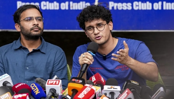 സി.ജെ.പി നേതാക്കൾക്കെതിരായ രണ്ടാമത്തെ കേസും ക്രൈംബ്രാഞ്ചിന് കൈമാറി ഡൽഹി പോലീസ്; ജുഡീഷ്യൽ കസ്റ്റഡിക്കെതിരെ ഹൈക്കോടതിയെ സമീപിച്ച് നേതാക്കൾ