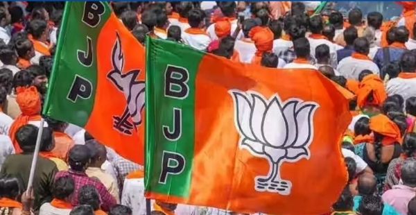 തെലങ്കാനയിൽ ചരിത്രം തിരുത്തി ബിജെപി; കരിംനഗർ കോർപ്പറേഷൻ ഭരണം പിടിച്ചെടുത്തു, ആദ്യ ബിജെപി മേയറായി കൊളഗാനി ശ്രീനിവാസ്