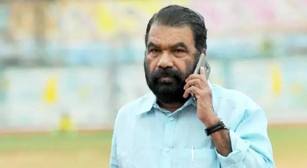 പേരൂർക്കട ഇ.എസ്.ഐ ആശുപത്രിയിൽ ഡോക്ടർമാരുടെ തർക്കം: ശസ്ത്രക്രിയകൾ മുടങ്ങി; കർശന നടപടിയുമായി മന്ത്രി വി. ശിവൻകുട്ടി പേരൂർക്കട ഇ.എസ്.ഐ ആശുപത്രിയിൽ ഡോക്ടർമാരുടെ തർക്കം: ശസ്ത്രക്രിയകൾ മുടങ്ങി; കർശന നടപടിയുമായി മന്ത്രി വി. ശിവൻകുട്ടി