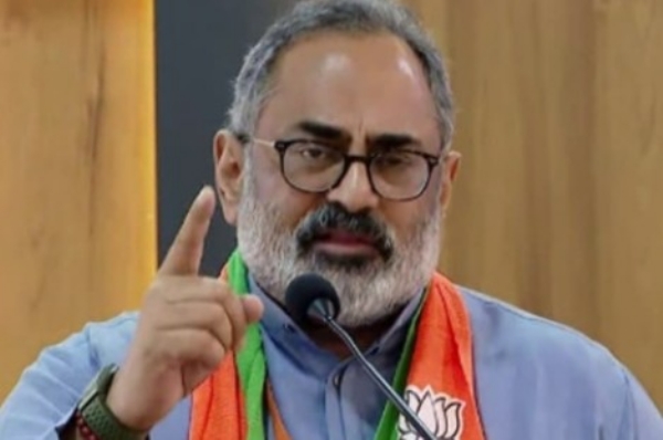 ബാറുകളുടെ പ്രവർത്തന സമയം വർദ്ധിപ്പിക്കാനുള്ള പിണറായി വിജയൻ സർക്കാരിന്റെ നീക്കത്തിനെതിരെ കടുത്ത വിമർശനവുമായി ബിജെപി സംസ്ഥാന അധ്യക്ഷൻ