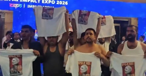 AI ഉച്ചകോടിക്കിടെ ഷർട്ടൂരി പ്രതിഷേധം: അഞ്ചാം പ്രതി ഗ്വാളിയോറിൽ പിടിയിൽ; പ്രതികളെ കസ്റ്റഡിയിൽ വിട്ടു