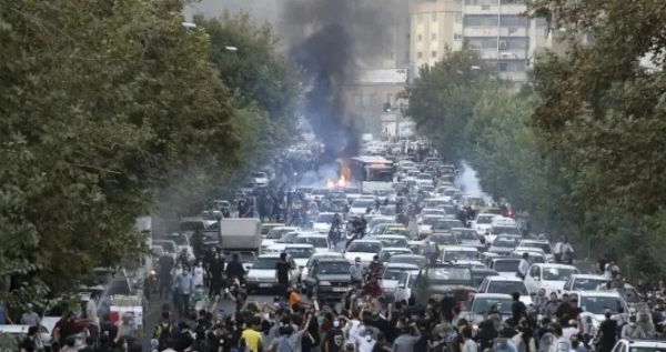 ഇറാൻ വിടാൻ ഇന്ത്യയുടെ അടിയന്തര നിർദ്ദേശം: പ്രവാസികൾ ജാഗ്രത പാലിക്കണമെന്ന് മുന്നറിയിപ്പ്