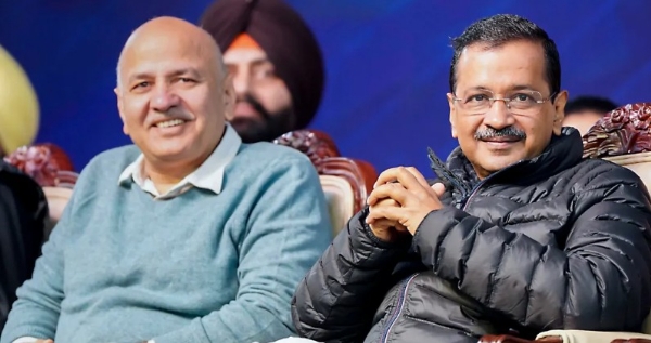 ഡൽഹി മദ്യനയക്കേസ്: അരവിന്ദ് കെജ്രിവാളിനെയും മനീഷ് സിസോദിയയെയും കോടതി കുറ്റവിമുക്തരാക്കി; തെളിവുകളില്ലെന്ന് നിരീക്ഷണം ഡൽഹി മദ്യനയക്കേസ്: അരവിന്ദ് കെജ്രിവാളിനെയും മനീഷ് സിസോദിയയെയും കോടതി കുറ്റവിമുക്തരാക്കി; തെളിവുകളില്ലെന്ന് നിരീക്ഷണം