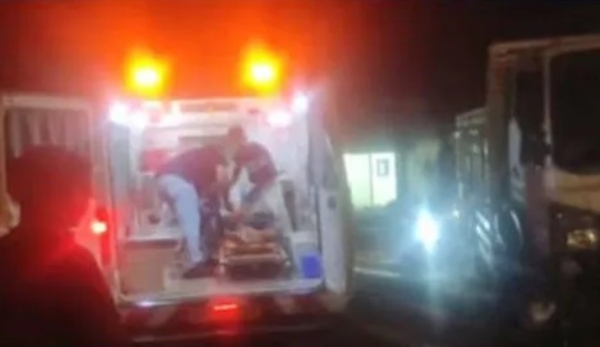 കേരളത്തെ നടുക്കി രണ്ട് വൻ അപകടങ്ങൾ: തിരുവനന്തപുരത്തും കോഴിക്കോട്ടുമായി ആറു മരണം; നിരവധി പേർക്ക് പരിക്ക് കേരളത്തെ നടുക്കി രണ്ട് വൻ അപകടങ്ങൾ: തിരുവനന്തപുരത്തും കോഴിക്കോട്ടുമായി ആറു മരണം; നിരവധി പേർക്ക് പരിക്ക്