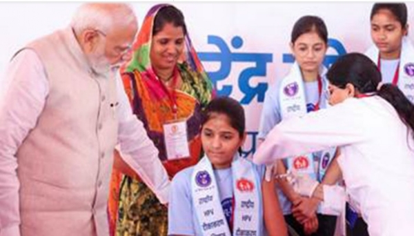 ഗർഭാശയമുഖ ക്യാൻസറിനെതിരെ പോരാട്ടം: രാജ്യമൊട്ടാകെയുള്ള എച്ച്.പി.വി വാക്സിനേഷൻ പദ്ധതിക്ക് പ്രധാനമന്ത്രി തുടക്കം കുറിച്ചു