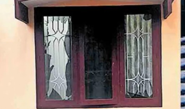 മുറിമാറിക്കിടന്നു, കെഎസ്യു നേതാവ് ബിതുലിന്റെ മാതാപിതാക്കൾ രക്ഷപ്പെട്ടത് തലനാരിഴയ്ക്ക്