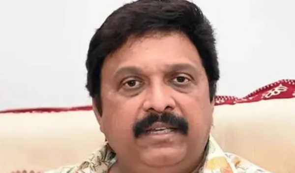 ഉമ്മൻചാണ്ടിയോട് നീതികേട് കാണിച്ചിട്ടില്ല; അദ്ദേഹം അച്ഛന്റെ സ്ഥാനത്തുനിന്ന് ഉപദേശിക്കാമായിരുന്നു: തുറന്നടിച്ച് കെ.ബി. ഗണേഷ് കുമാർ