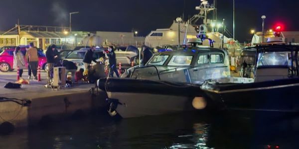 ഗ്രീസില്‍ ബോട്ട് അപകടം. സ്‌പീഡ് ബോട്ടും പട്രോളിങ് കപ്പലും കൂട്ടിയിടിച്ചുണ്ടായ അപകടത്തില്‍ നിരവധി പേര്‍ മരിച്ചു.