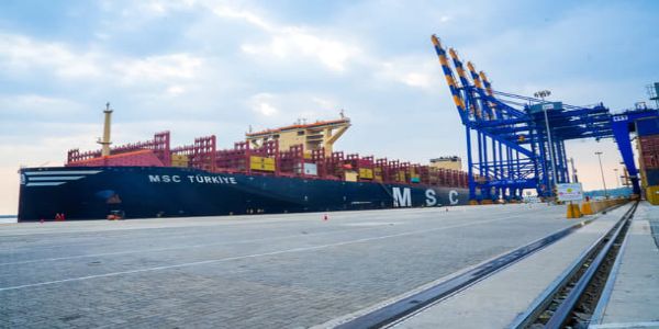 നേട്ടങ്ങളിലേക്ക് കുതിച്ച് വിഴിഞ്ഞം അന്താരാഷ്ട്ര തുറമുഖം; ഉല്‍പ്പാദനക്ഷമതയില്‍ കുത്തനെ പുരോഗതി