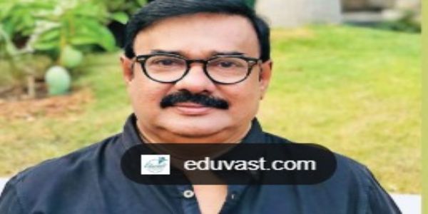 നടന്‍ മണിയന്‍പിള്ള രാജു ഓടിച്ച കാര്‍ ബൈക്കിനെ ഇടിച്ച് തെറിപ്പിച്ച ശേഷം നിര്‍ത്താതെ പോയി; മദ്യപിച്ചിരുന്നു എന്ന് സംശയം