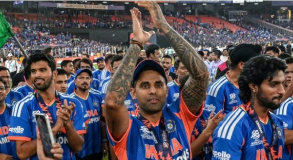 ടി20 ലോകകപ്പ് കിരീടം ; ടീമിന് 131 കോടി രൂപ പാരിതോഷികം പ്രഖ്യാപിച്ച് ബിസിസിഐ