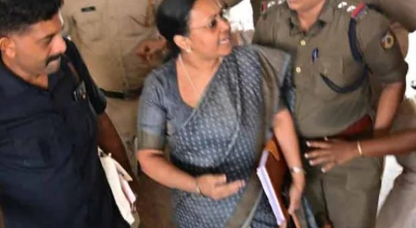 വീണാ ജോർജിനെതിരായ വധശ്രമക്കേസ്: കെഎസ്യുക്കാരുടെ കൈവശം ആയുധമുണ്ടായിരുന്നില്ലെന്ന് പൊലീസ്; മന്ത്രിയുടെ മൊഴിയെടുക്കാത്തതിൽ കോടതിക്ക് അതൃപ്തി