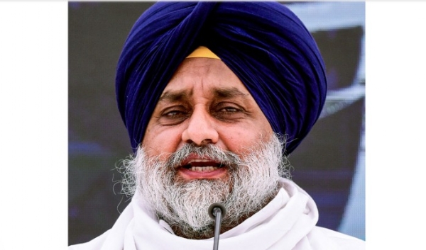 സർക്കാർ പണം ധൂർത്തടിക്കുന്നു, കുടിശ്ശിക നൽകുന്നില്ല; ആം ആദ്മി പാർട്ടിക്കെതിരെ കടുത്ത ആരോപണങ്ങളുമായി സുഖ്ബീർ സിംഗ് ബാദൽ