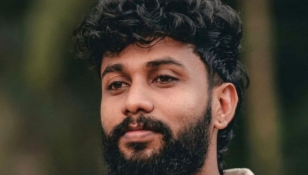 ആലുവയിൽ ഗുണ്ടാതലവൻ അതുൽ കൊല്ലപ്പെട്ടു: ചോരക്കളി അവസാനിപ്പിച്ച് എതിരാളികൾ; കൊലപാതകത്തിന് പിന്നിൽ പകവീട്ടലെന്ന് സൂചന