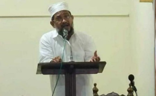 പെരുന്നാൾ നമസ്കാരത്തിനിടെ അന്ത്യം; പ്രഭാഷണം നടത്തുന്നതിനിടെ പാലക്കാട് ഇമാം കുഴഞ്ഞുവീണ് മരിച്ചു