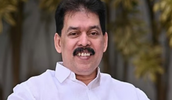 എല്.ഡി.എഫ് ബന്ധം ഉപേക്ഷിച്ച് കാരാട്ട് റസാഖ് മുസ്ലിം ലീഗിലേക്ക്; പാണക്കാട്ടെത്തി അംഗത്വം സ്വീകരിച്ചു എല്.ഡി.എഫ് ബന്ധം ഉപേക്ഷിച്ച് കാരാട്ട് റസാഖ് മുസ്ലിം ലീഗിലേക്ക്; പാണക്കാട്ടെത്തി അംഗത്വം സ്വീകരിച്ചു