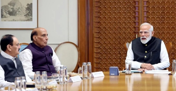 പശ്ചിമേഷ്യൻ സംഘർഷം: സുരക്ഷാ സമിതി യോഗം വിളിച്ച് പ്രധാനമന്ത്രി; രാജ്യത്തെ ആഘാതങ്ങളിൽ നിന്ന് സംരക്ഷിക്കാൻ കർശന നിർദ്ദേശം