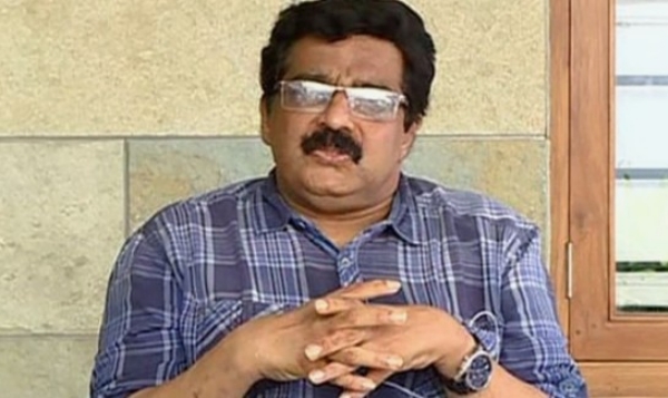 49 ലക്ഷം രൂപയുടെ ബാധ്യത; മുസ്ലിം ലീഗ് നേതാവ് എം.കെ. മുനീറിന്റെ വീടിന് ജപ്തി നോട്ടീസ്