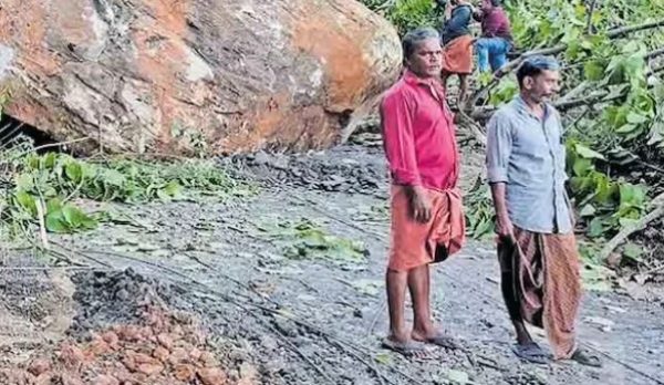 ക്വാറിയിൽനിന്ന് കൂറ്റൻ പാറകൾ റോഡിലേക്ക് ഉരുണ്ടിറങ്ങി; കണ്ണൂർ ചെറുപുഴയിൽ തലനാരിഴയ്ക്ക് ഒഴിവായത് വൻ ദുരന്തം