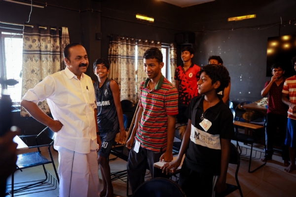 വി ഡി സതീശൻ