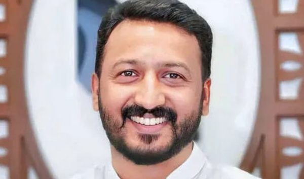 രാഹുൽ മാങ്കൂട്ടത്തിലിന്റെ ജാമ്യത്തിൽ ഇടപെടാതെ സുപ്രീം കോടതി; അതിജീവിതയ്ക്കെതിരായ ഹൈക്കോടതി പരാമർശങ്ങൾ നീക്കി രാഹുൽ മാങ്കൂട്ടത്തിലിന്റെ ജാമ്യത്തിൽ ഇടപെടാതെ സുപ്രീം കോടതി; അതിജീവിതയ്ക്കെതിരായ ഹൈക്കോടതി പരാമർശങ്ങൾ നീക്കി