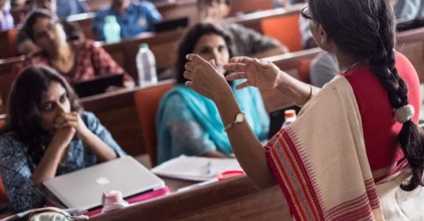 ക്യുഎസ് വേൾഡ് സർവകലാശാല റാങ്കിംഗ് 2026: ആഗോള വിദ്യാഭ്യാസ ഭൂപടത്തിൽ കരുത്തറിയിച്ച് ഇന്ത്യ; ആദ്യ 50-ൽ ഇടംപിടിച്ച് പ്രമുഖ സ്ഥാപനങ്ങൾ