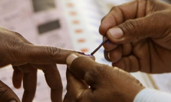 നിയമസഭാ തിരഞ്ഞെടുപ്പ് 2026: പത്രിക പിൻവലിക്കാനുള്ള സമയപരിധി ഇന്ന് അവസാനിക്കുന്നു; അന്തിമ സ്ഥാനാർത്ഥി പട്ടിക വൈകിട്ടോടെ പുറത്തുവരും നിയമസഭാ തിരഞ്ഞെടുപ്പ് 2026: പത്രിക പിൻവലിക്കാനുള്ള സമയപരിധി ഇന്ന് അവസാനിക്കുന്നു; അന്തിമ സ്ഥാനാർത്ഥി പട്ടിക വൈകിട്ടോടെ പുറത്തുവരും