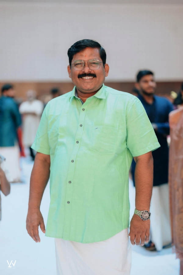 എസ് എസ് മനോജ് എസ് എസ് മനോജ്