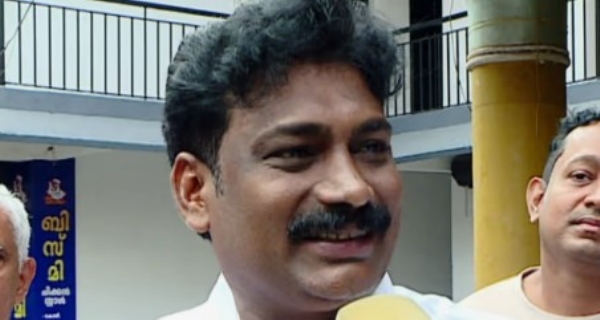 നല്ല വോട്ടെന്നും ചീത്ത വോട്ടെന്നും ഒന്നില്ല; ജനാധിപത്യത്തിൽ വിശ്വസിക്കുന്ന എല്ലാവരുടെയും വോട്ട് വേണം: മങ്കടയിൽ പോരാട്ടം കടുപ്പിച്ച് എൽഡിഎഫ് സ്ഥാനാർത്ഥി