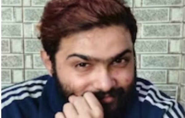 പാണക്കാട് സാദിഖലി തങ്ങളെ ബ്ലാക്ക്മെയിൽ ചെയ്യാൻ ശ്രമം: പ്രതി പിടിയിൽ; പിന്നിൽ 15 കോടിയുടെ തട്ടിപ്പ് ലക്ഷ്യമെന്ന് പോലീസ് പാണക്കാട് സാദിഖലി തങ്ങളെ ബ്ലാക്ക്മെയിൽ ചെയ്യാൻ ശ്രമം: പ്രതി പിടിയിൽ; പിന്നിൽ 15 കോടിയുടെ തട്ടിപ്പ് ലക്ഷ്യമെന്ന് പോലീസ്