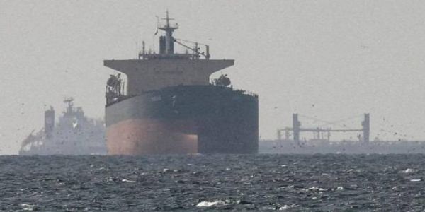 ഇന്ത്യക്ക് ആശ്വാസം: കൂടുതൽ എണ്ണക്കപ്പലുകൾ രാജ്യത്തേക്ക്; ഇന്ധന പ്രതിസന്ധി ഇല്ലെന്ന് കേന്ദ്രം