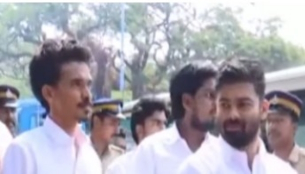 മന്ത്രി വീണാ ജോർജിനെ ആക്രമിച്ച കേസ്: കെഎസ്യു പ്രവർത്തകർ പോലീസ് കസ്റ്റഡിയിൽ; വധശ്രമത്തിന് കേസെടുത്തു