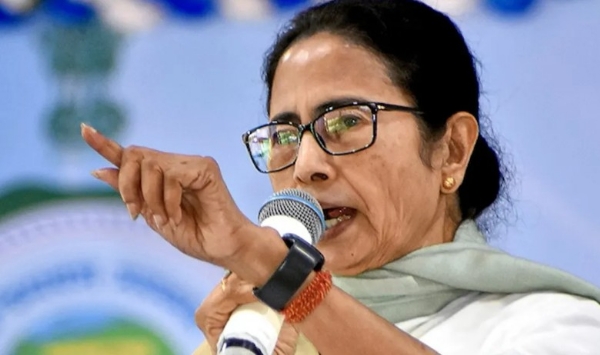 കൊൽക്കത്തയിൽ വമ്പൻ പ്രതിഷേധവുമായി മമത ബാനർജി; ബംഗാൾ തിരഞ്ഞെടുപ്പിന് മുന്നോടിയായി രാഷ്ട്രീയ പോര് മുറുകുന്നു