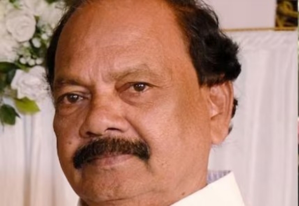 താമരശ്ശേരി ചുരത്തിൽ വൻ അപകടം: കാറും പിക്കപ്പും കൂട്ടിയിടിച്ച് വ്യാപാരി മരിച്ചു; ചുരത്തിൽ മണിക്കൂറുകളോളം ഗതാഗതക്കുരുക്ക്