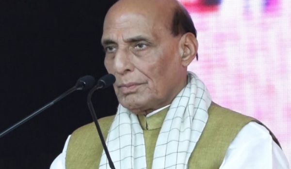 കേരളത്തെ പതിറ്റാണ്ടുകളായി എൽ.ഡി.എഫും യു.ഡി.എഫും വഞ്ചിക്കുന്നു; രൂക്ഷവിമർശനവുമായി രാജ്നാഥ് സിംഗ്