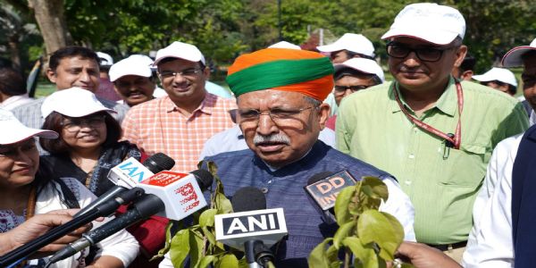 സംസ്ഥാനങ്ങൾക്ക് സീറ്റ് നഷ്ടമാകില്ല; ലോക്സഭയിലെ എംപിമാരുടെ എണ്ണം 815 ആകും; കേന്ദ്ര നിയമ മന്ത്രി