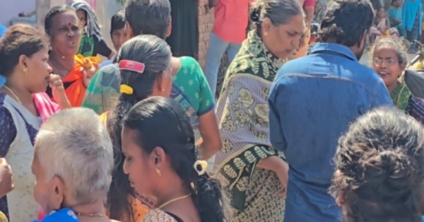 വോട്ടിന് പണം നൽകിയില്ല; ഡിഎംകെ സ്ഥാനാർത്ഥിയുടെ വീട് വളഞ്ഞ് സ്ത്രീകളുടെ പ്രതിഷേധം; തമിഴ്നാട്ടിൽ നാടകീയ രംഗങ്ങൾ