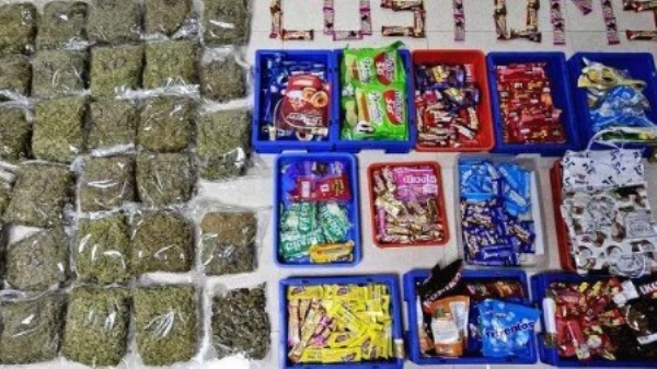 ബാലുശ്ശേരിയിൽ വൻ ലഹരിവേട്ട: എംഡിഎംഎയും കഞ്ചാവുമായി യുവതിയടക്കം രണ്ടുപേർ പിടിയിൽ